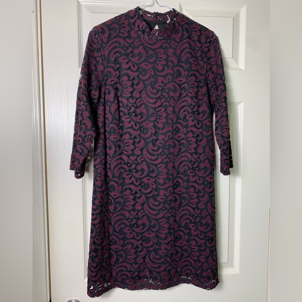 Dex | 3/4 Sleeve Lace Dress - Medium